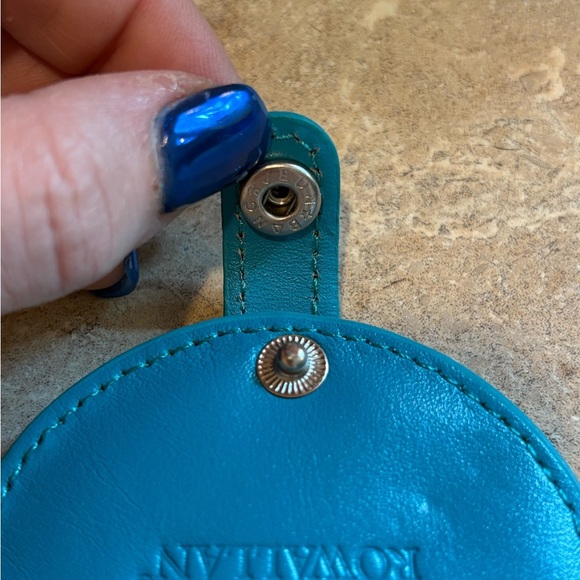 Rowallan Turquoise Leather Coin Holder - Picture 3 of 8